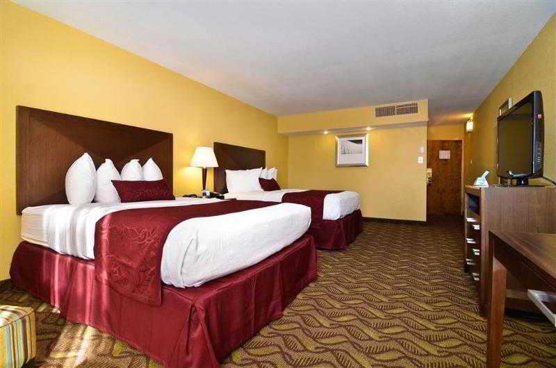 Clarion Inn & Suites Roswell Ngoại thất bức ảnh