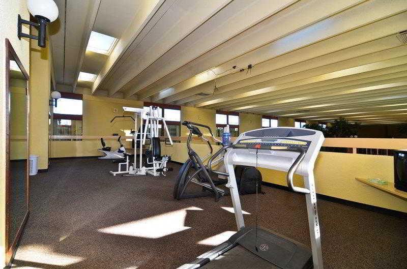 Clarion Inn & Suites Roswell Ngoại thất bức ảnh