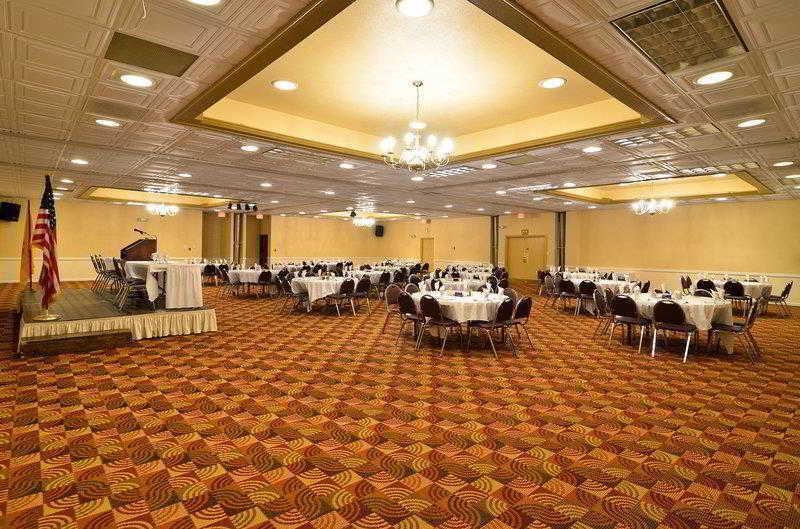 Clarion Inn & Suites Roswell Ngoại thất bức ảnh