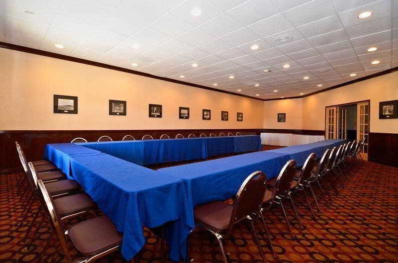 Clarion Inn & Suites Roswell Ngoại thất bức ảnh
