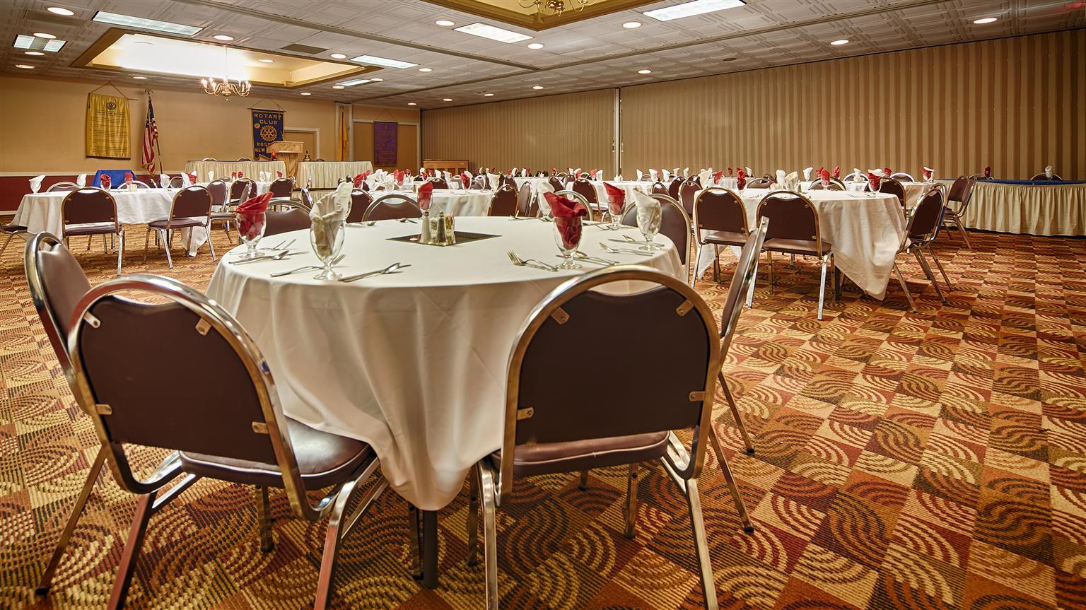 Clarion Inn & Suites Roswell Ngoại thất bức ảnh