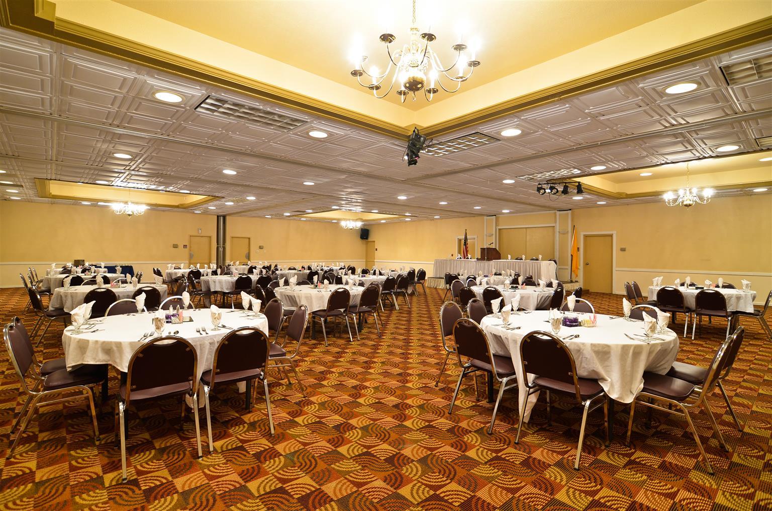 Clarion Inn & Suites Roswell Nhà hàng bức ảnh